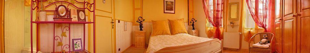 Chambres D'Hotes Les Pensees Douces โอแซร์ ภายนอก รูปภาพ